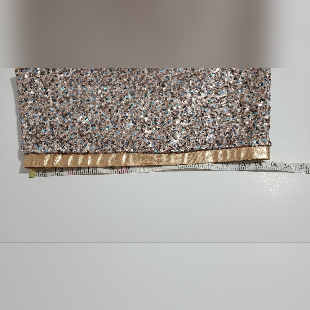 Sequin golden trim dance costume crop top - Picture 4 of 10